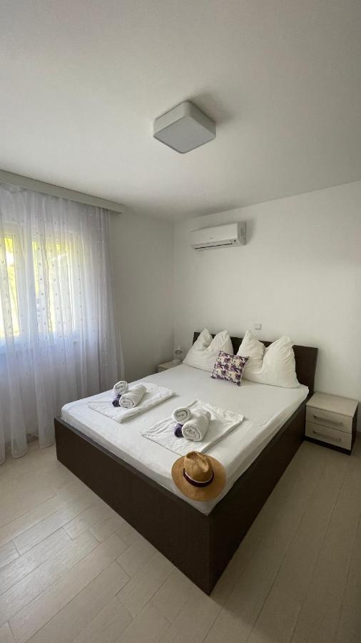 Lavanda Apartments Baška Voda Eksteriør billede