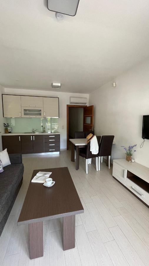 Lavanda Apartments Baška Voda Eksteriør billede