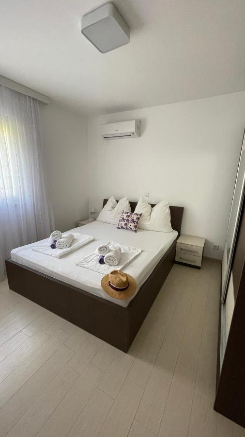 Lavanda Apartments Baška Voda Eksteriør billede