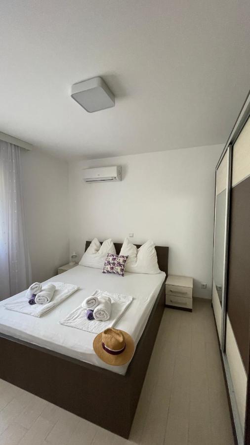 Lavanda Apartments Baška Voda Eksteriør billede