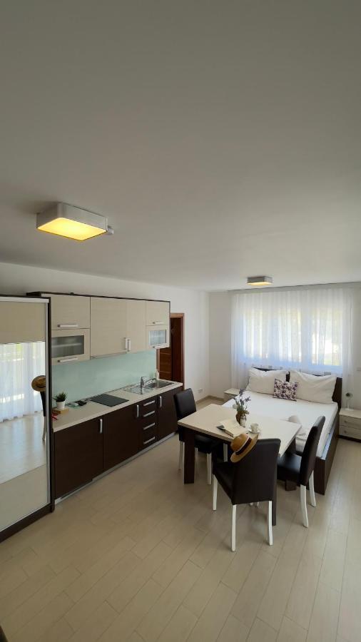 Lavanda Apartments Baška Voda Eksteriør billede
