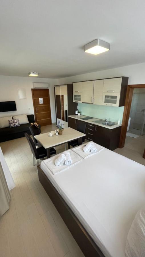 Lavanda Apartments Baška Voda Eksteriør billede